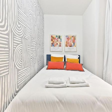 Appartement Central Proche Atelier Des Lumieres Paris Luaran gambar